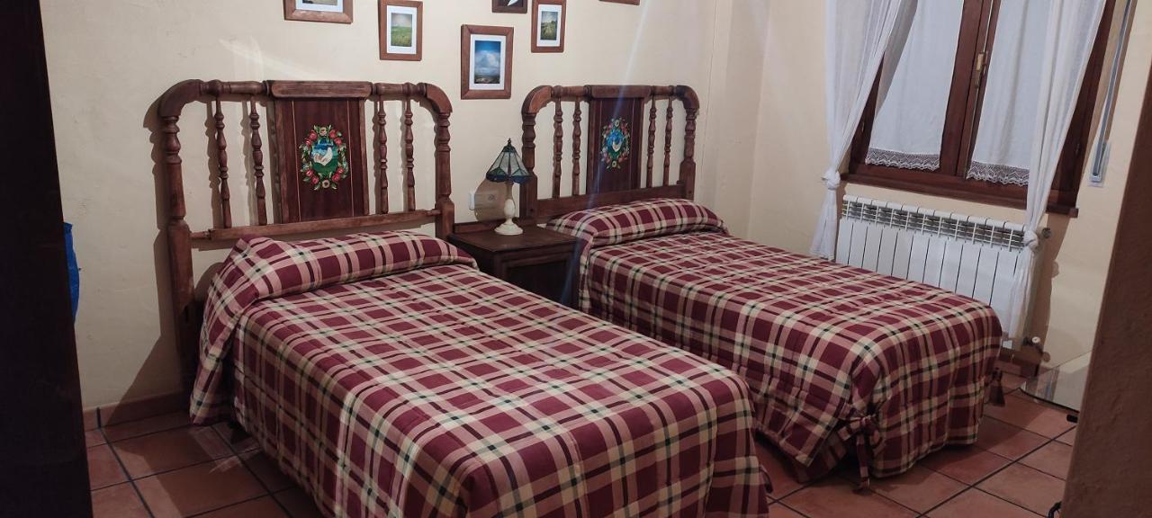 Casa Rural El Callejo Hinojosa de Duero 外观 照片